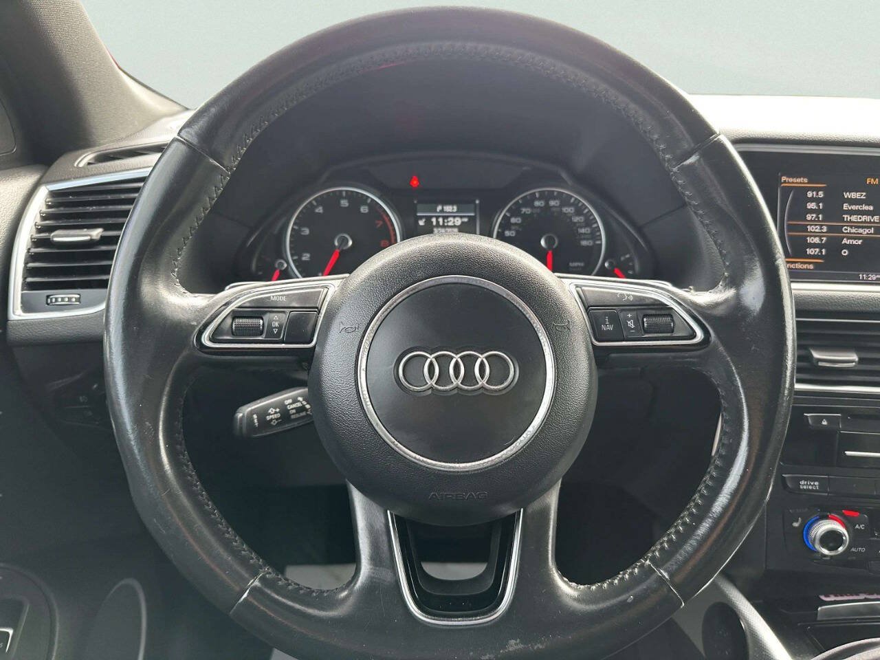 Used 2017 Audi Q5 2.0T Premium Plus w/ Technology Package AWD/4WD image 24