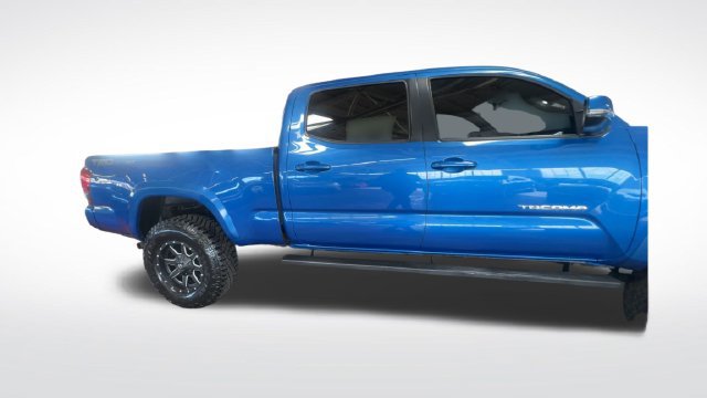Used 2016 Toyota Tacoma TRD Sport RWD image 10