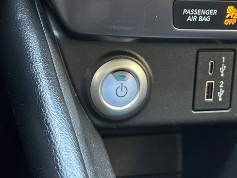 Used 2024 Nissan Leaf S FWD image 22