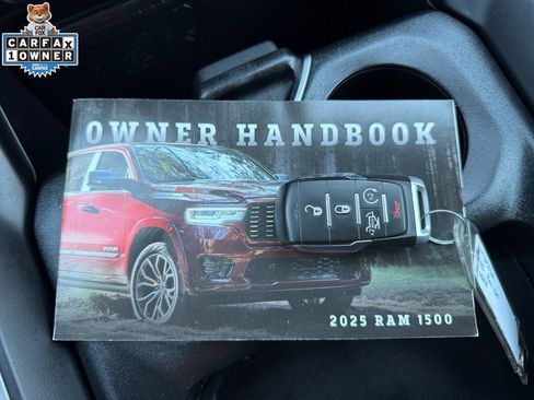 Used 2025 RAM 1500 Laramie AWD/4WD image 30