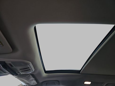 Certified 2025 Subaru Ascent Bronze Edition image 33