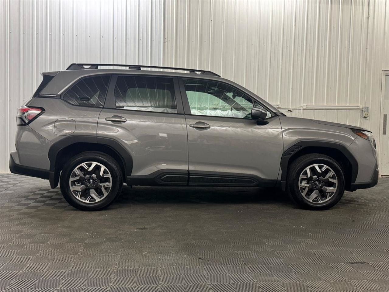 Used 2026 Subaru Forester Premium AWD/4WD image 5
