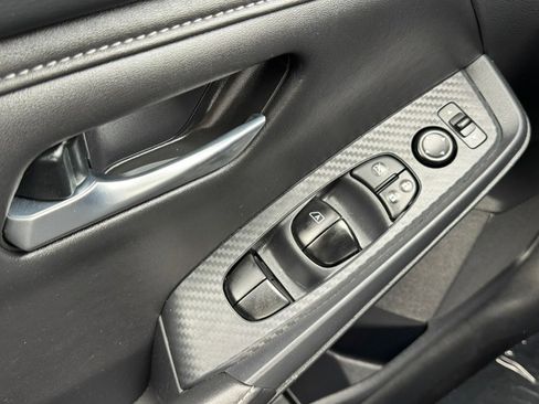 Used 2025 Nissan Sentra SV FWD image 7