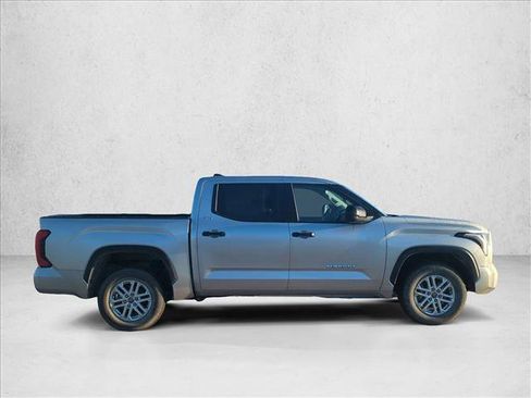 Used 2022 Toyota Tundra SR5 image 4