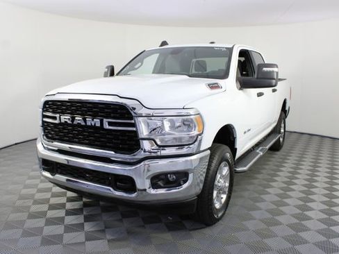 Used 2024 RAM 2500 Big Horn w/ Protection Group AWD/4WD image 20