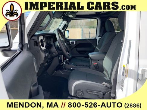 New 2025 Jeep Gladiator Sport image 27