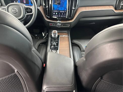 Used 2023 Volvo XC60 B5 Ultimate w/ Climate Package AWD/4WD image 22