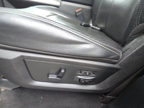 Used 2018 RAM 1500 Laramie w/ Convenience Group image 7