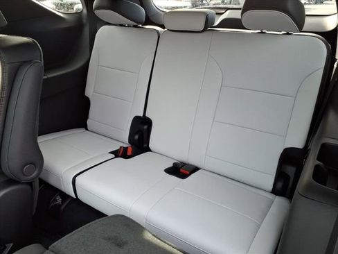 New 2026 Chevrolet Traverse High Country w/ LPO, Floor Liner Package image 12