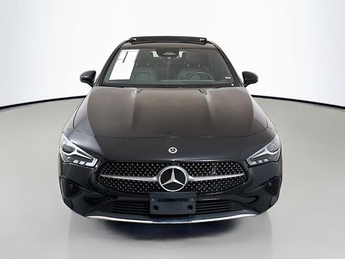 Used 2025 Mercedes-Benz CLA 250 image 2