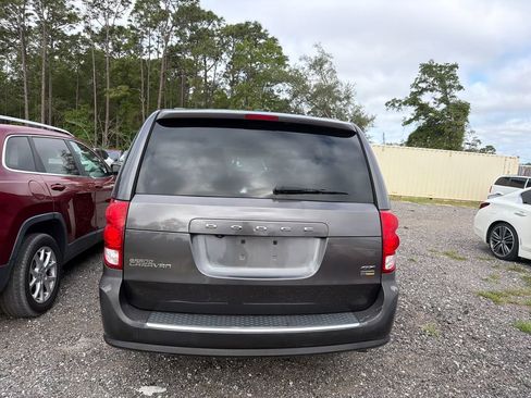 Used 2017 Dodge Grand Caravan GT FWD image 7