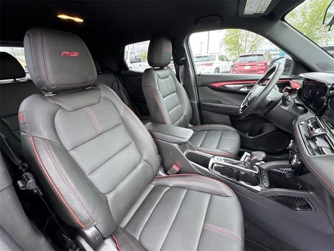 Used 2024 Chevrolet TrailBlazer RS image 24
