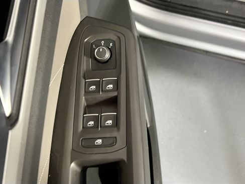 Used 2023 Volkswagen Atlas SEL R-Line image 17