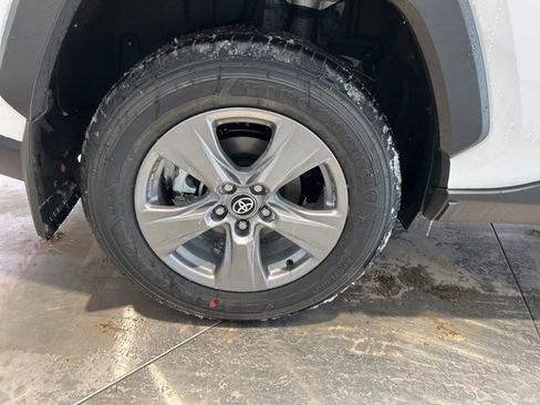 New 2025 Toyota RAV4 XLE image 19