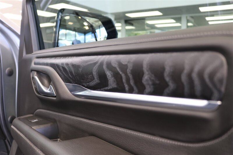 Used 2022 GMC Yukon Denali AWD/4WD image 71