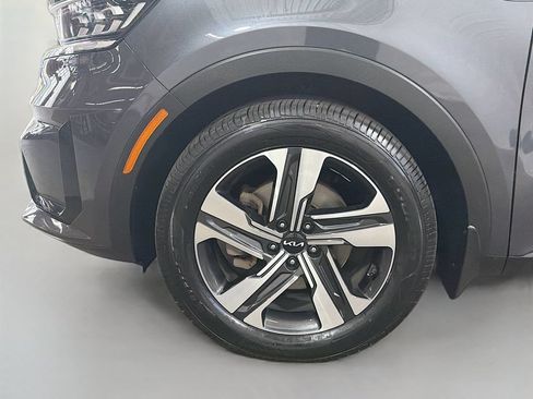 Used 2022 Kia Sorento SX w/ Panoramic Sunroof Package AWD/4WD image 34