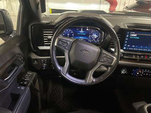 Used 2022 Chevrolet Silverado 1500 LT Trail Boss image 14