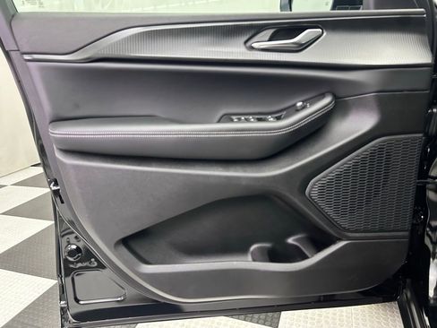 New 2025 Jeep Grand Cherokee Laredo w/ Trailer Tow Package image 13