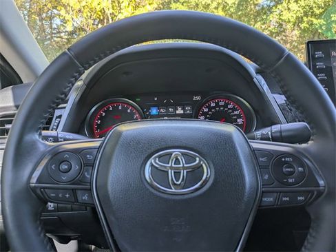 Used 2022 Toyota Camry XSE w/ Carpet Mat Package (TMS) image 13