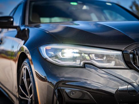 Used 2021 BMW M340i w/ Premium Package image 17