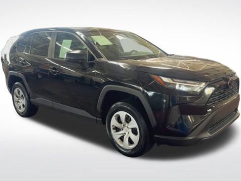 Used 2024 Toyota RAV4 LE FWD image 2