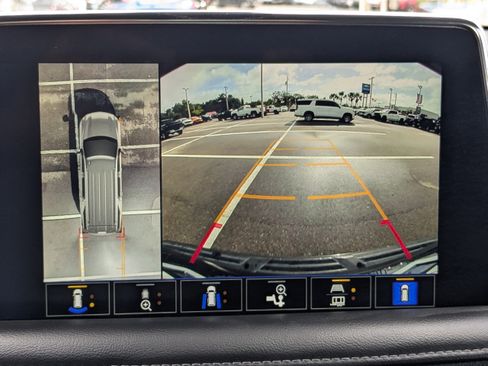 Used 2022 Chevrolet Tahoe LT w/ Luxury Package image 23