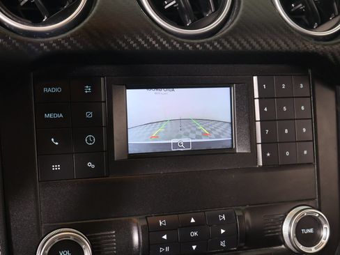 Used 2019 Ford Mustang Coupe RWD image 6