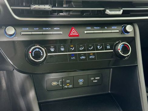 Used 2025 Hyundai Sonata SE FWD image 16