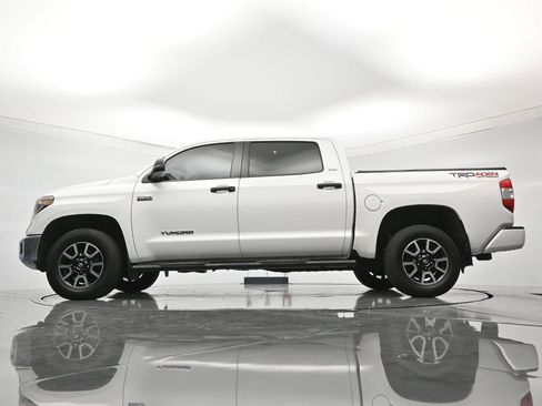 Used 2018 Toyota Tundra SR5 w/ TRD Off Road Package AWD/4WD image 43