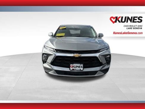 Used 2025 Chevrolet Blazer LT image 11