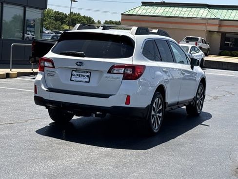 Used 2017 Subaru Outback 2.5i Limited AWD/4WD image 3