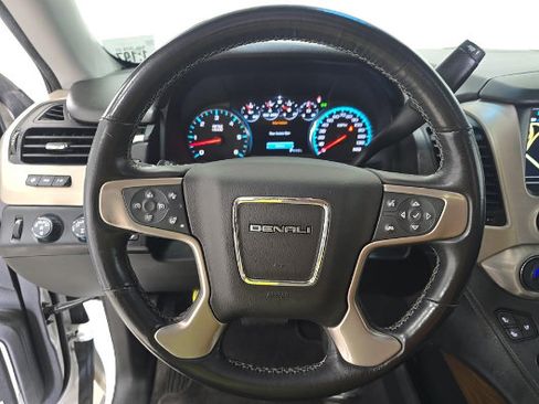 Used 2020 GMC Yukon XL Denali w/ Open Road Package AWD/4WD image 9