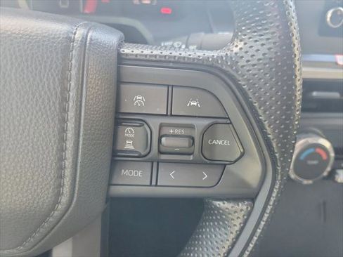 Certified 2025 Toyota Tacoma SR5 image 21