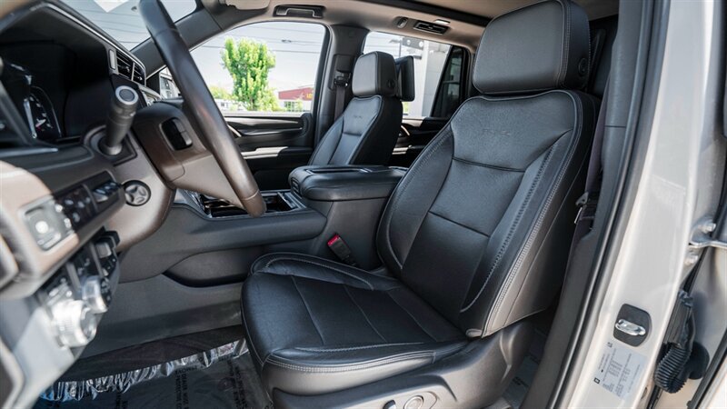 Used 2021 GMC Yukon Denali w/ Denali Ultimate Package AWD/4WD image 15