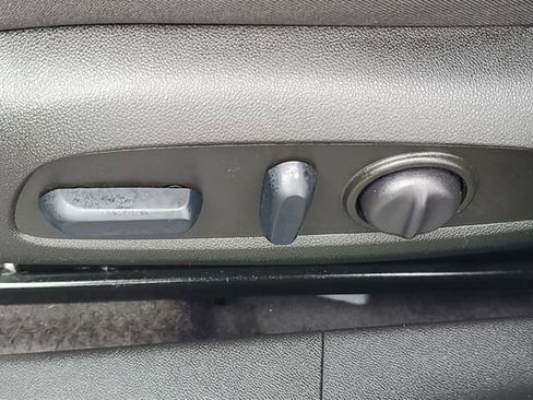 Used 2025 Chevrolet Malibu LT image 35