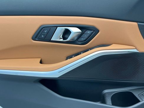 Used 2025 BMW 330i Sedan image 21