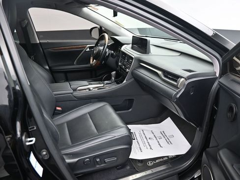 Used 2020 Lexus RX 350L Premium w/ Premium Package image 12