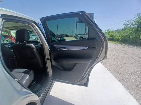 Used 2019 Cadillac XT5 Premium Luxury FWD image 18