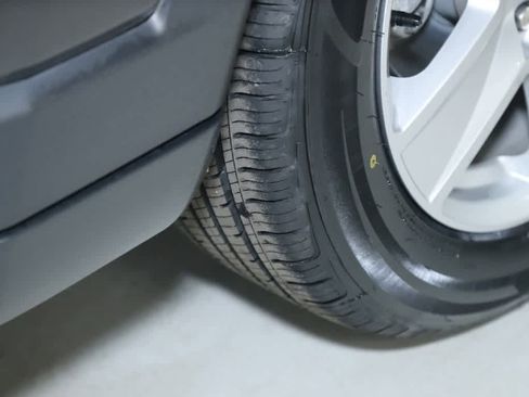 Used 2022 Jeep Compass Latitude image 34