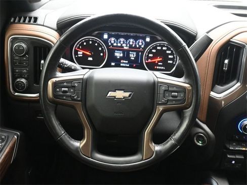 Used 2021 Chevrolet Silverado 1500 High Country w/ Technology Package image 27