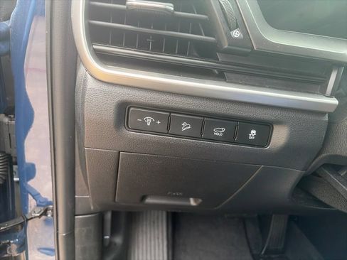 Used 2025 Kia Telluride S FWD image 21