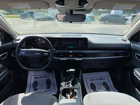 Used 2025 Kia K4 EX FWD image 10