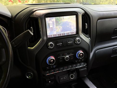 Used 2019 GMC Sierra 1500 Denali w/ Denali Ultimate Package AWD/4WD image 41