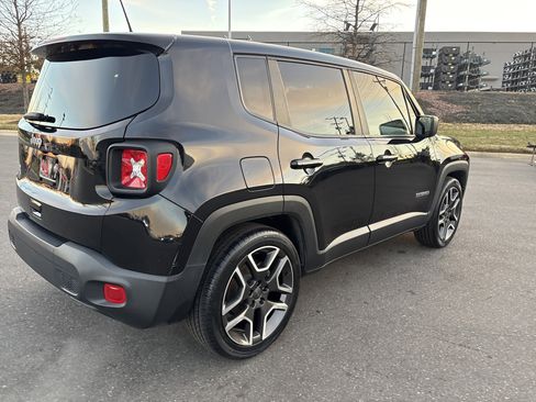 Used 2021 Jeep Renegade Sport image 9
