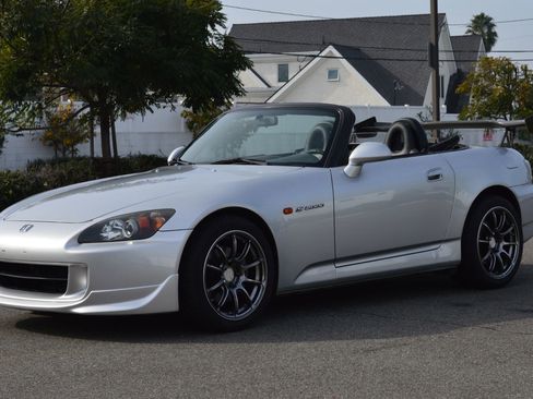 Used 2005 Honda S2000 Convertible 2D image 23