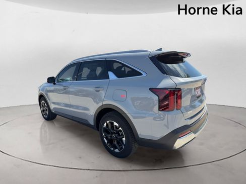 New 2026 Kia Sorento S FWD image 5