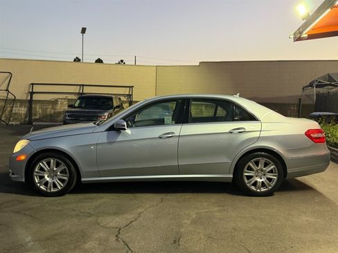 Used 2013 Mercedes-Benz E 350 4MATIC Sedan image 6