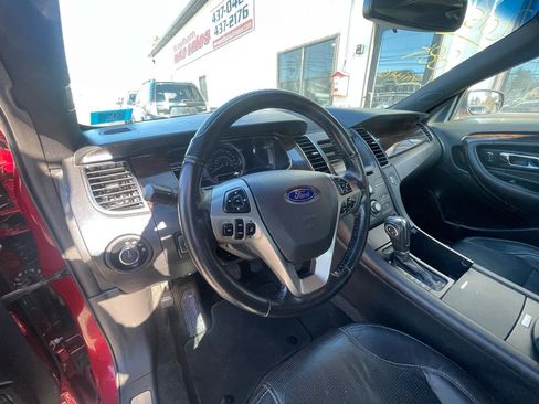 Used 2015 Ford Taurus Limited image 12
