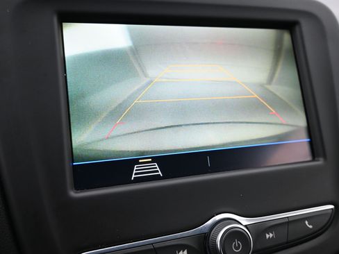 Used 2021 Chevrolet Equinox LS AWD/4WD image 20