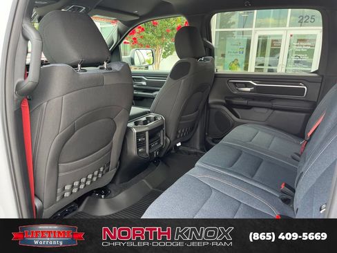 New 2026 RAM 1500 Big Horn AWD/4WD image 15